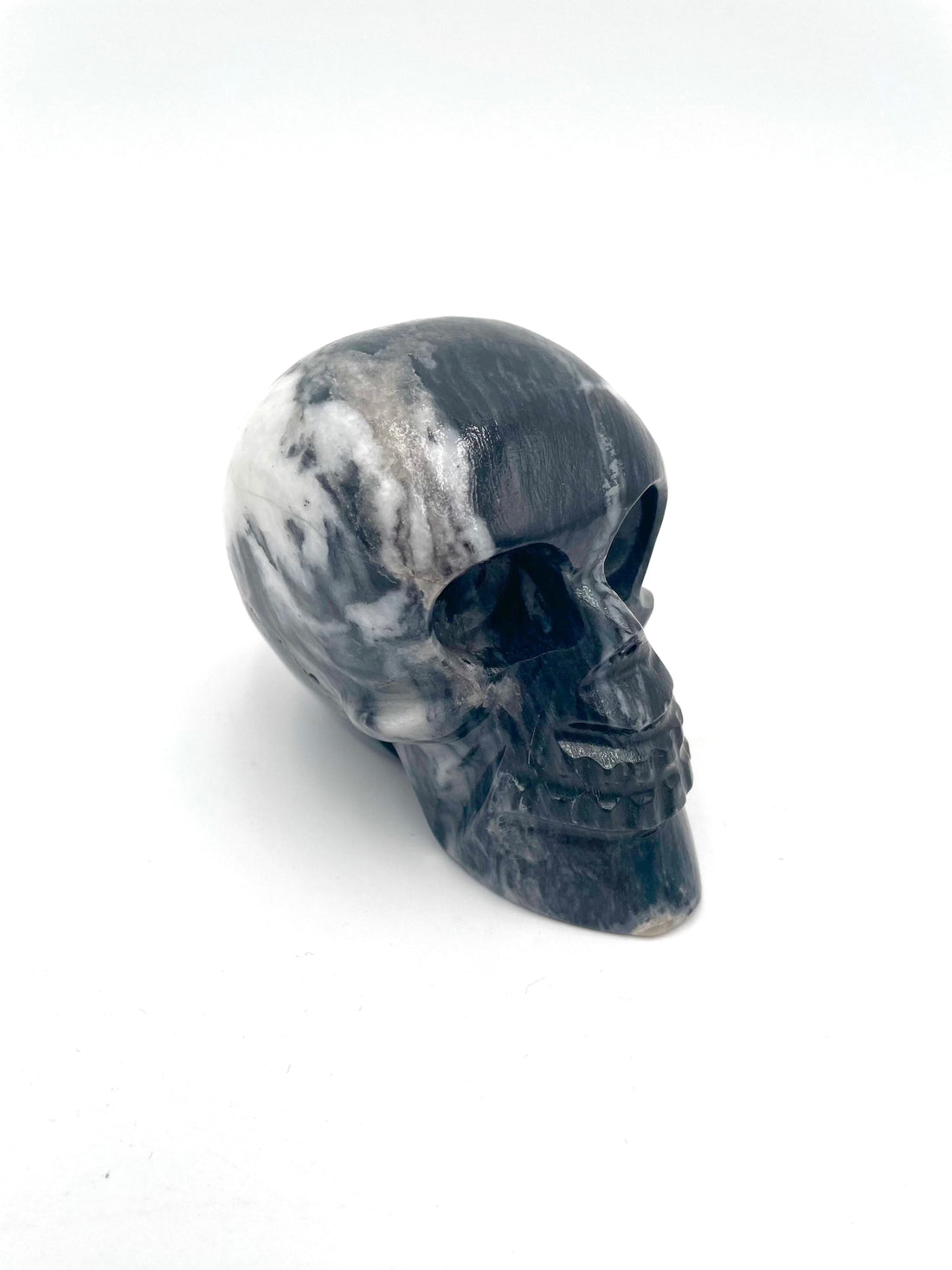 Mexoul Black and White Marble skull (L)