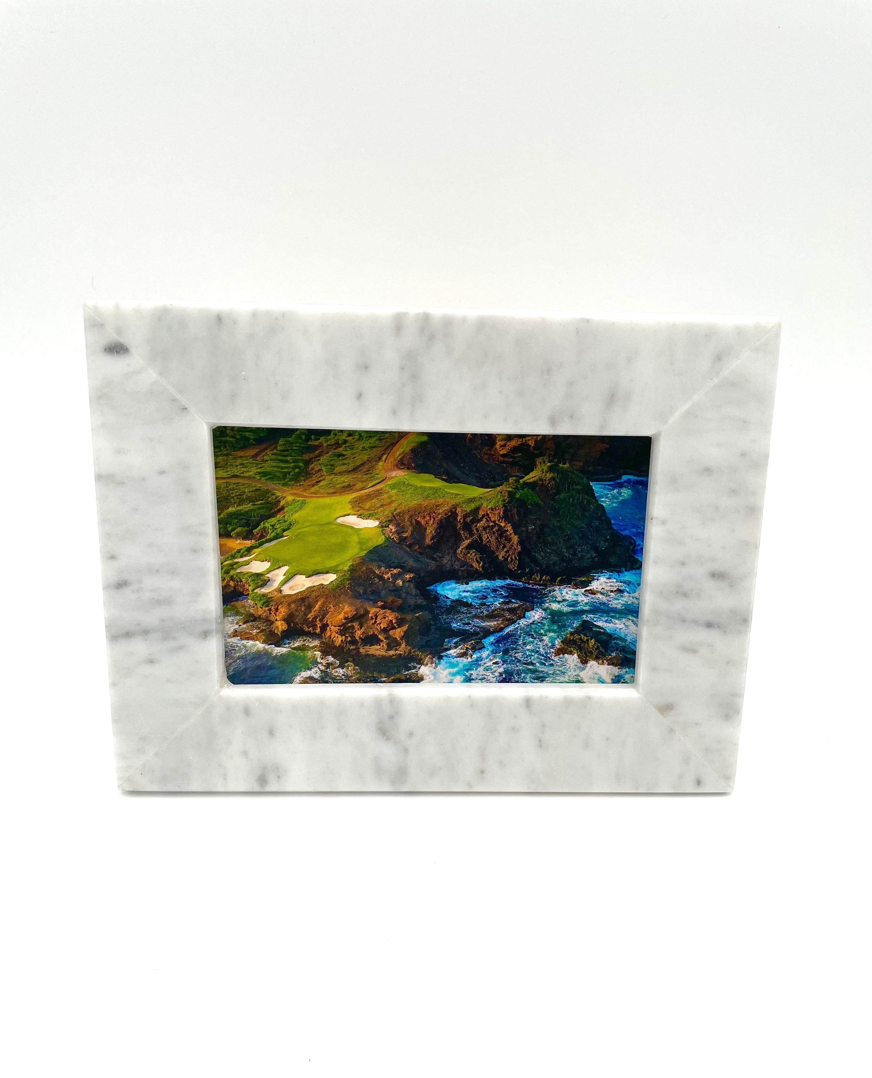 Mexoul Horizontal White Marble portrait holder (S)