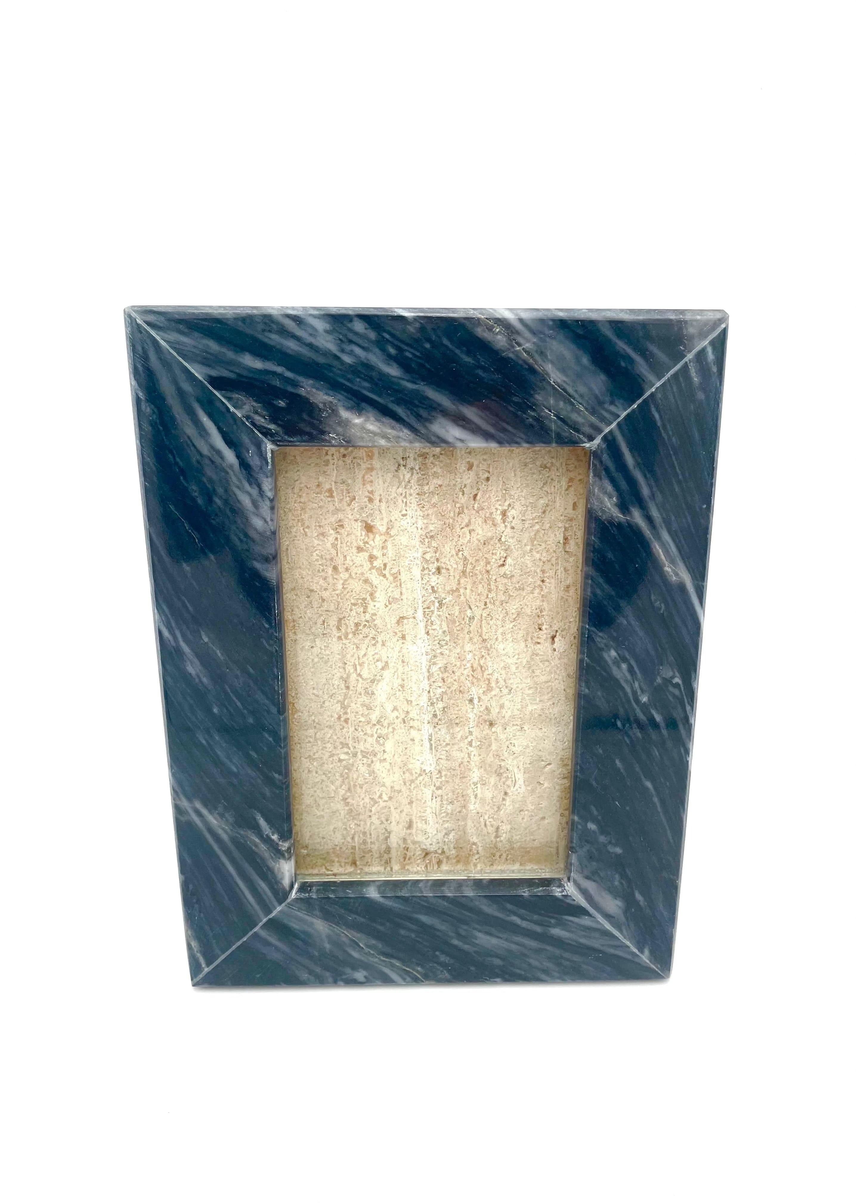 Mexoul Vertical Black Marble portrait holder (S)