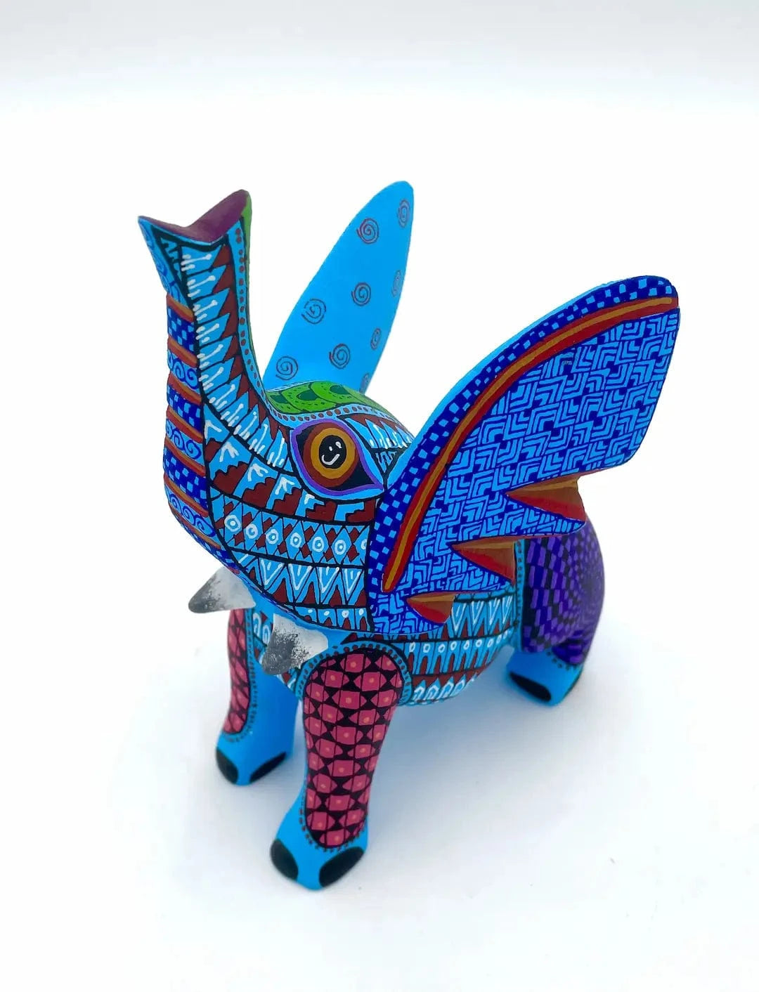Blue Elephant Alebrije (S) – Hand-carved Oaxacan Art