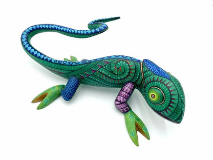 Iguana Alebrije – Hand-carved Oaxacan Art