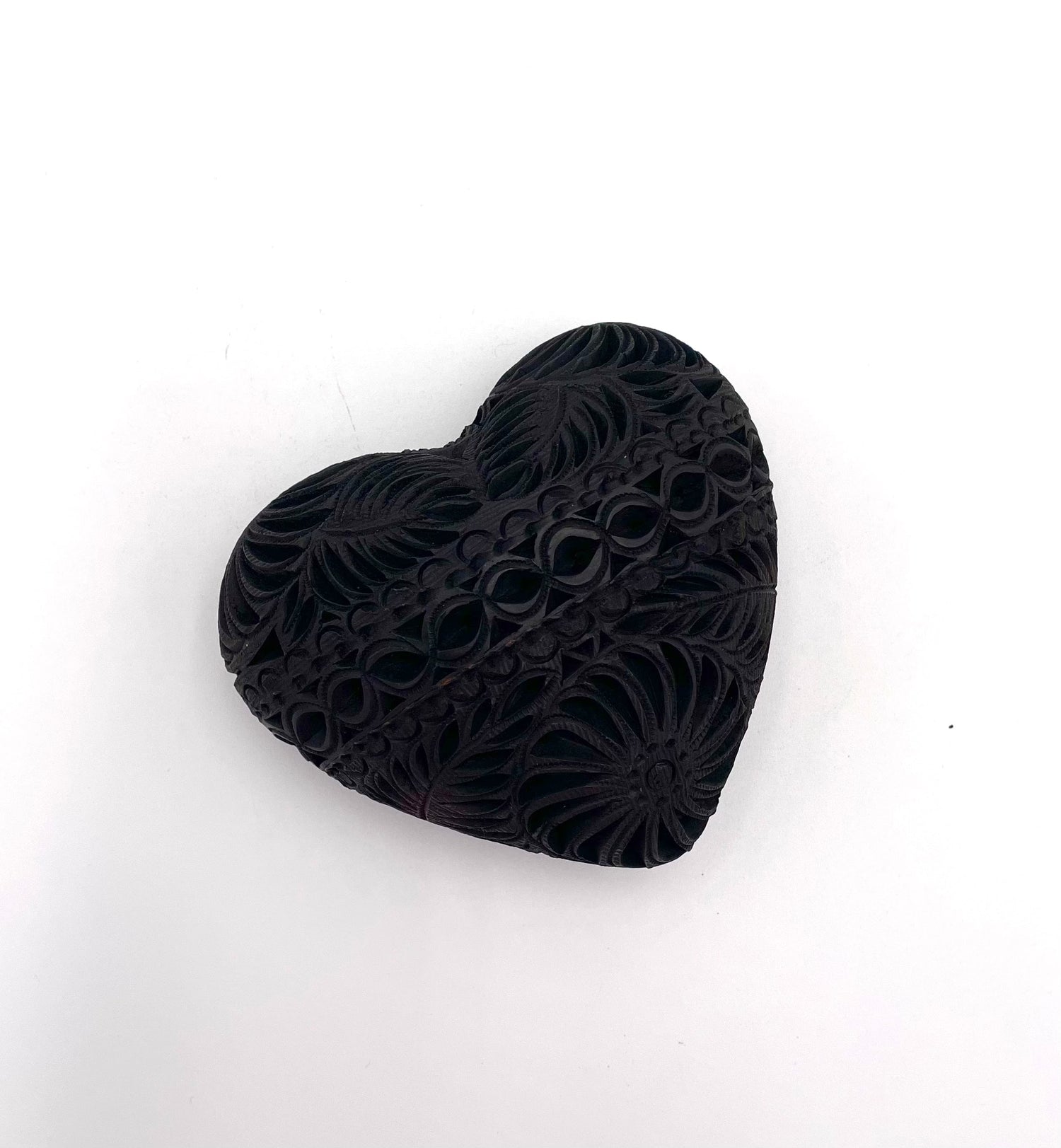 Mexoul Black clay  heart