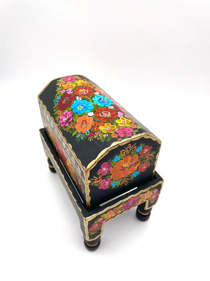 Mexoul Black wood trunk with flowers (S)