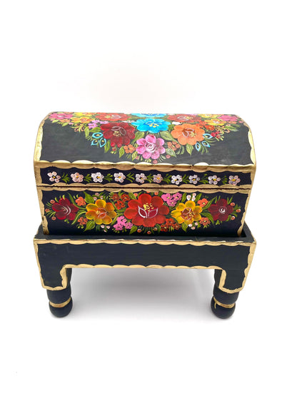 Mexoul Black wood trunk with flowers (S)