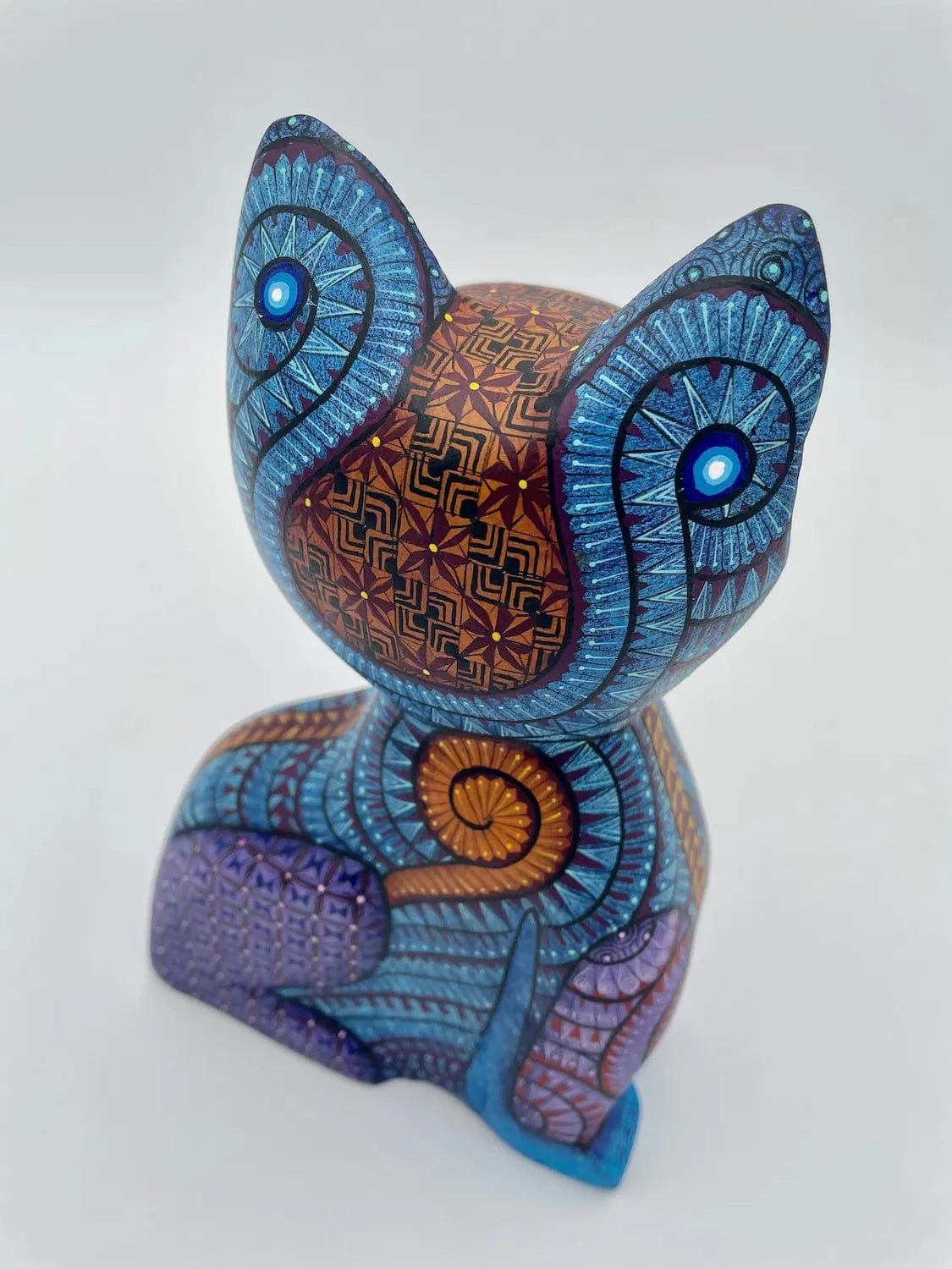 Mexoul Blue Cat Alebrije – Hand-carved Oaxacan Art