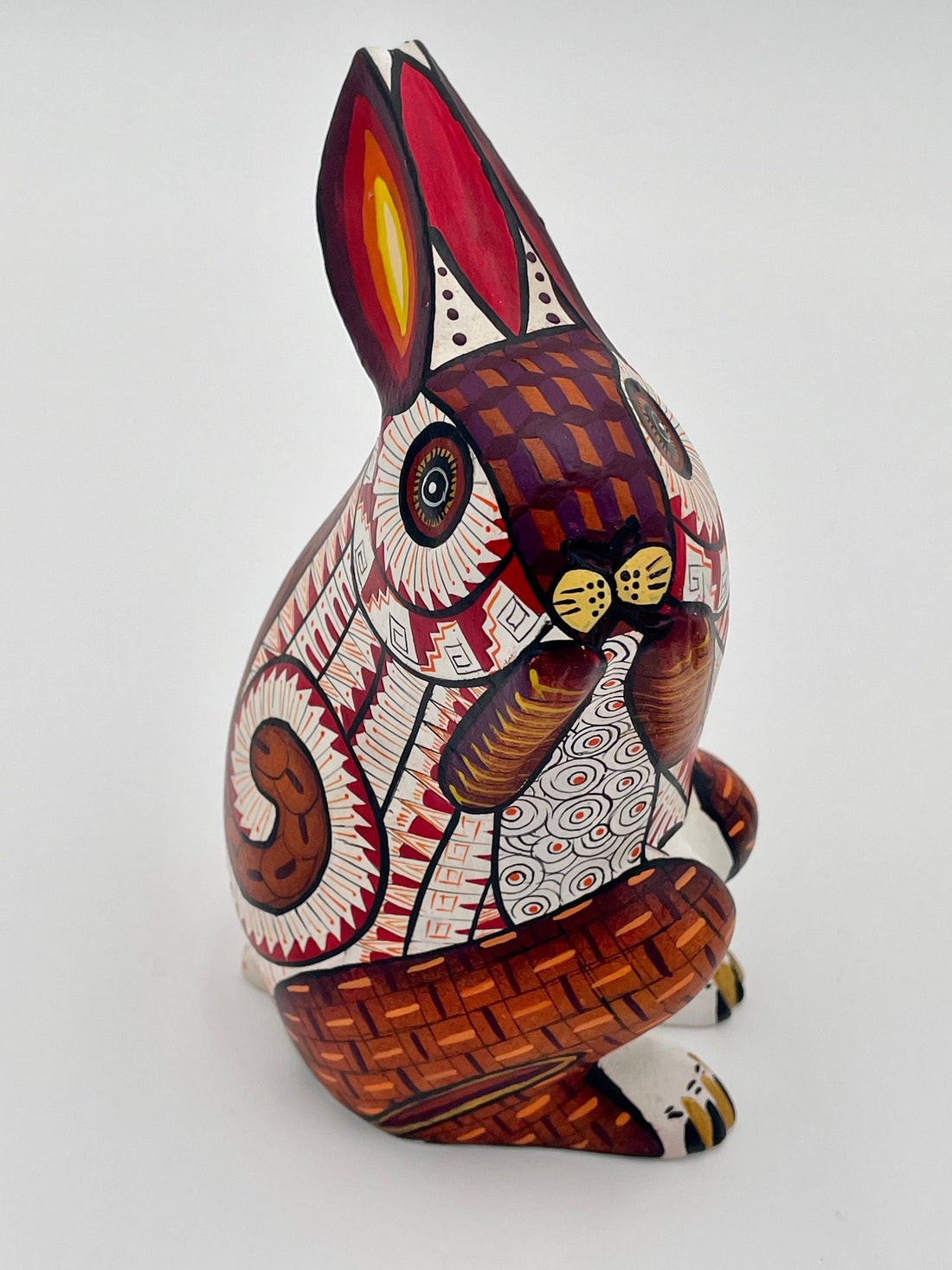 Mexoul Brown-white bunny alebrije
