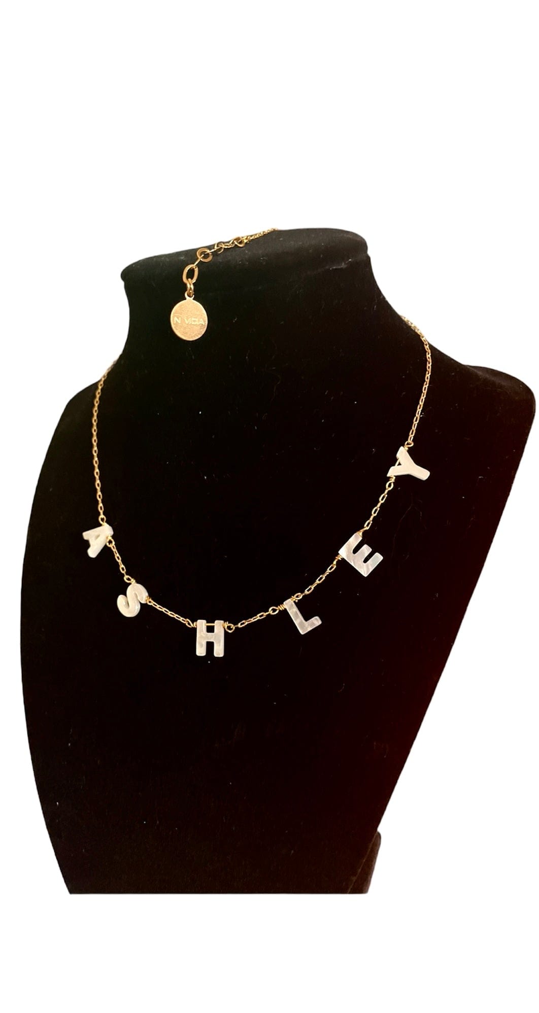 Mexoul Horizontal Custom Mother Pearl Letter necklace FROM 6 TO 7 LETTERS