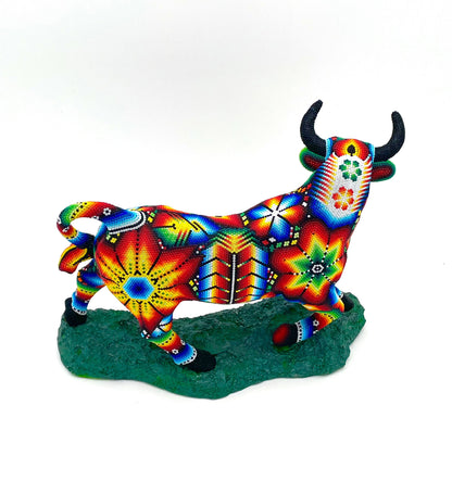 Mexoul Huichol art Bull