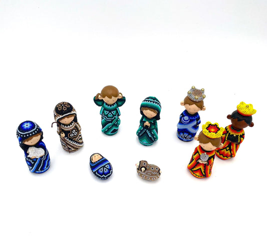 Mexoul Huichol art nativity set (9 PCS)