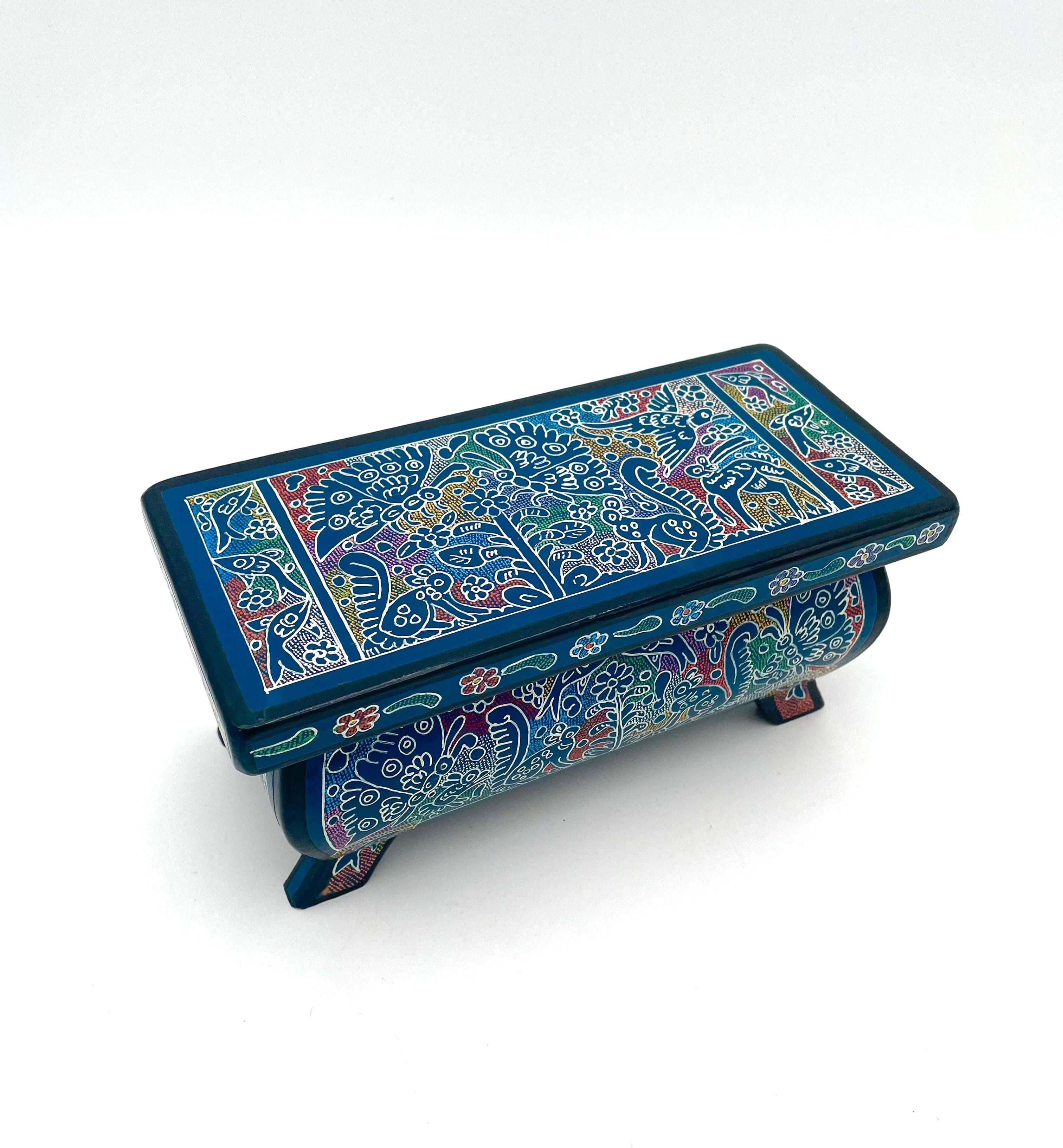 Mexoul Olinala box (M) blue butterflies, squirrels, fish
