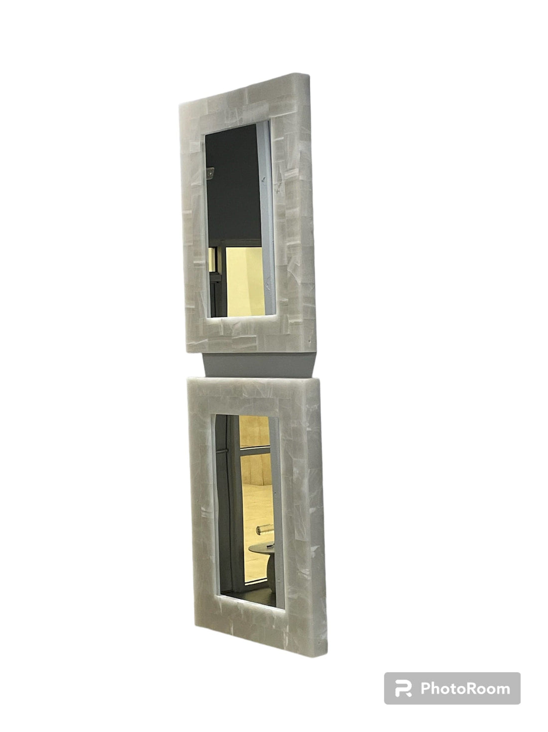 Mexoul Onyx frame with mirror