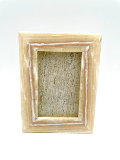 Mexoul Vertical Beige Marble portrait holder (S)