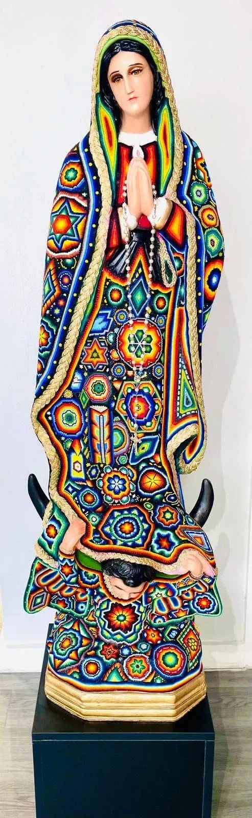 Mexoul Virgin Mary sculpture