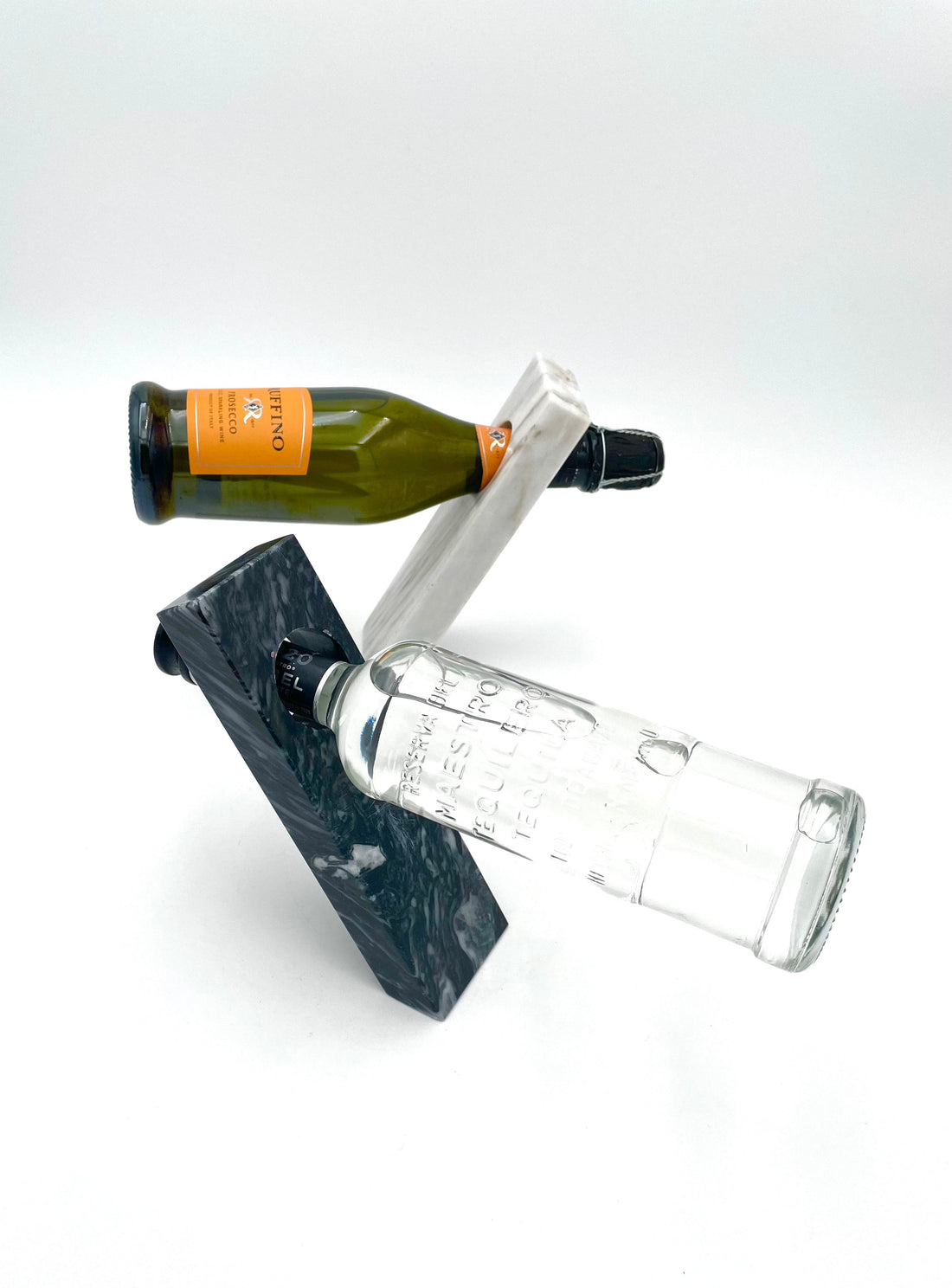 Mexoul White Marble gravity bottle holder